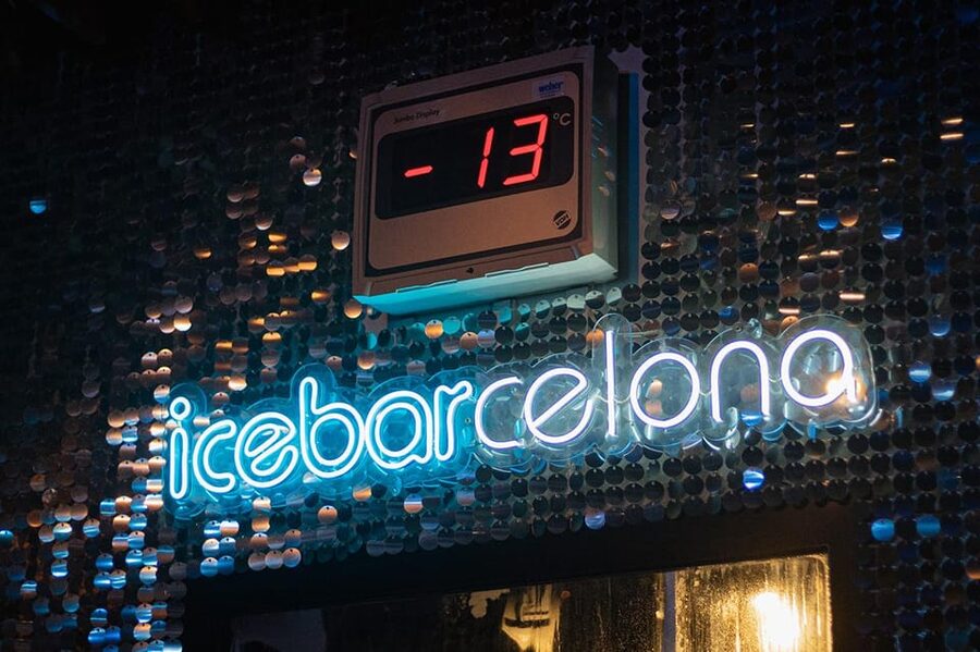 Barcelona: Ice Bar and Terrace Drinks Romantic Package - Who will enjoy this romantic package