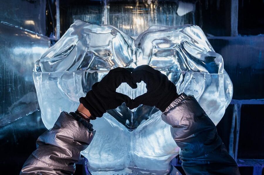 Barcelona: Ice Bar and Terrace Drinks Romantic Package - The staff and the small personal touches