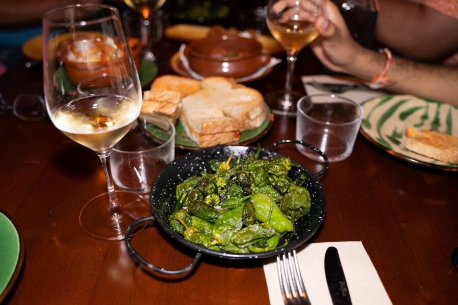 Barcelona Old Town Tapas Night: Hidden Bars, Cava & Vermut - Should you book Barcelona Old Town Tapas Night?