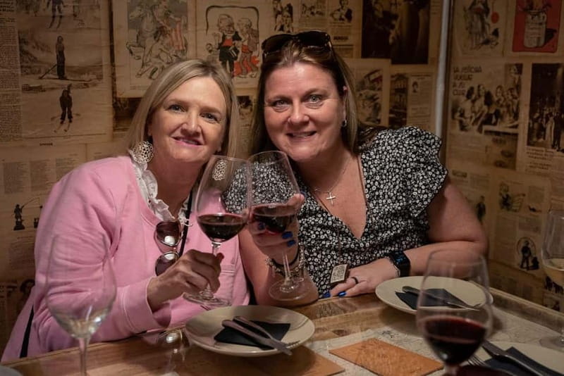 Barcelona Old Town Tapas Night: Hidden Bars, Cava & Vermut - Plaça Sant Felip Neri and Bishop’s Bridge