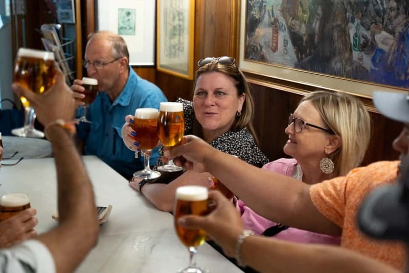 Barcelona Old Town Tapas Night: Hidden Bars, Cava & Vermut - Who should book this tour