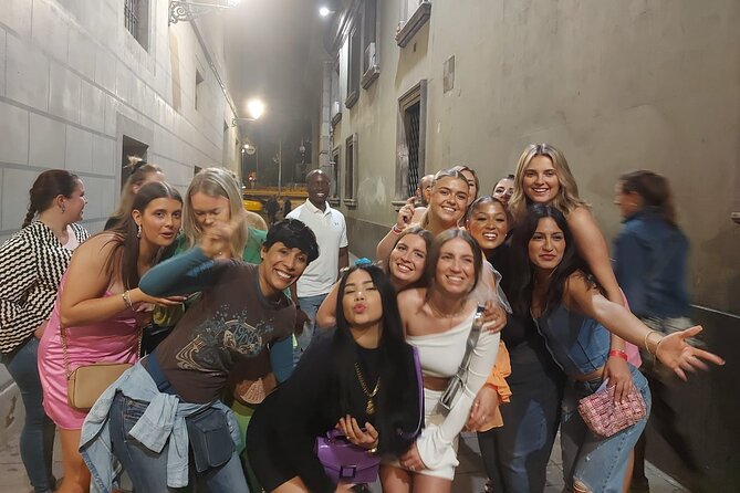 Barcelona speakeasy tapas pub crawl with hidden bars - Who will get the most from this activity
