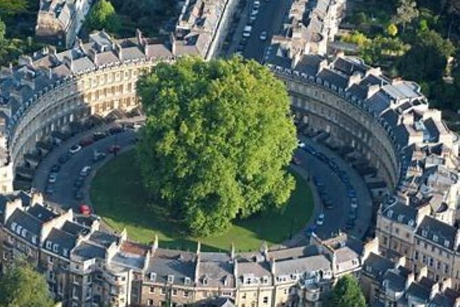 Bath: Local Pubs & Historic Sights Walking Tour (3h) - The first pub stop and Bath’s drinking culture