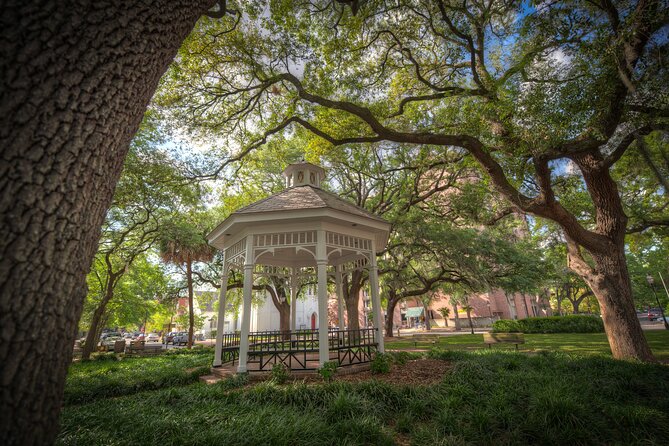 Battles & Brews Pub Crawl in Savannah - Start at Public Kitchen and Bar at 5 p.m.