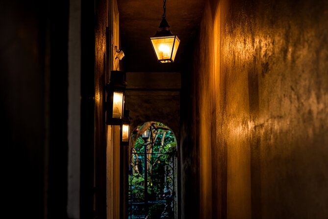 Bay Street Bastards Pub Crawl Shared Tour in Charleston - Key points before you book