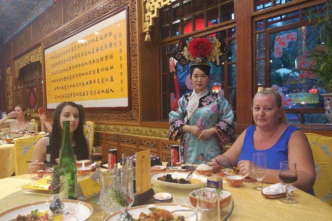 Beijing Imperial Dining Experience at Bai Jia Da Yuan Restaurant with Houhai Lake Bar Tour - Who will enjoy this experience most?