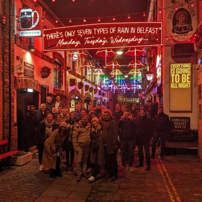 Belfast: Pub Crawl and Bar Walking Tour with Two Drinks - Starting beside the Albert Memorial Clock