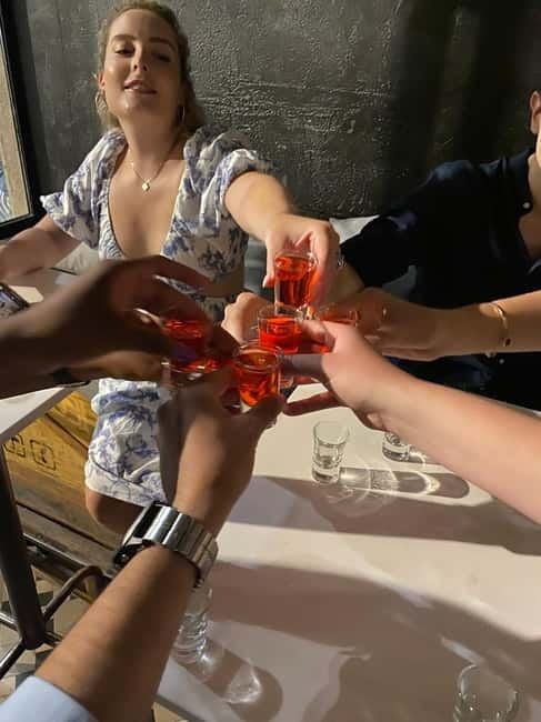Belgrade: Bar Pub Club Crawl with 1 Hour Unlimited Drinks - Who should book this night out