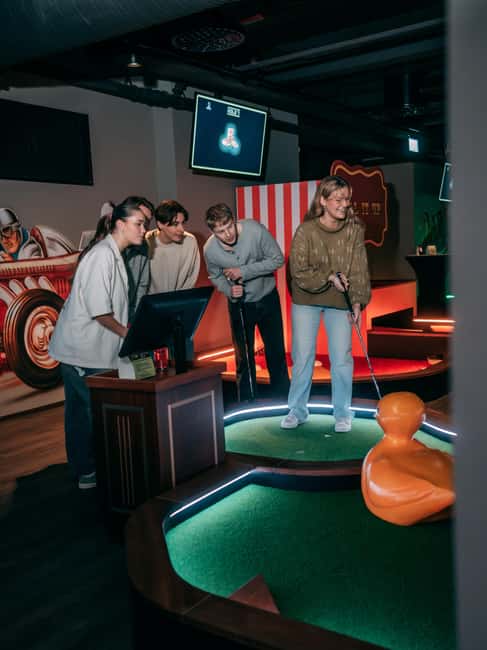Bergen: High-Tech Minigolf in Top Bergen Activity Bar! - Eighteen holes with digital scoring