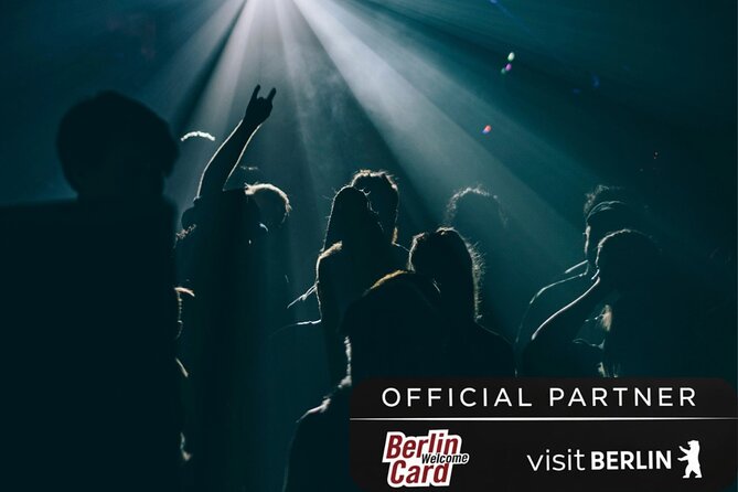 Berlin Club Culture - 3 iconic Clubs in One Night - The artsy disco brings the group together