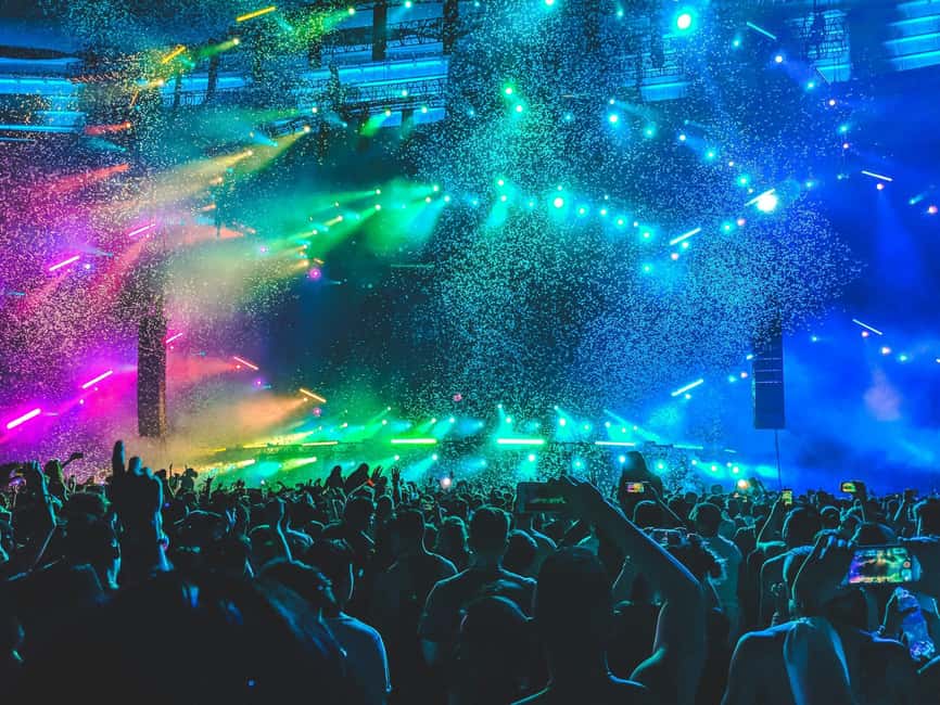 Berlin Club Culture: Experience 3 Iconic Clubs in One Night - Key points at a glance