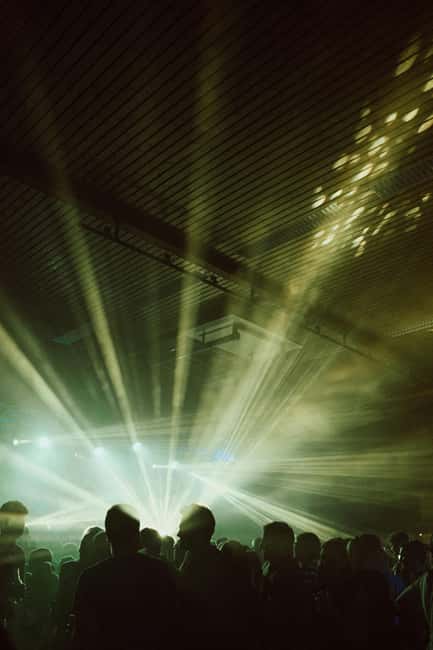 Berlin Club Culture: Experience 3 Iconic Clubs in One Night - Stop one: Viby gives you a friendly start