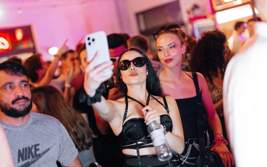 Berlin: Pub Crawl with Shots and VIP Club Entry - Friedrichshain brings more variety