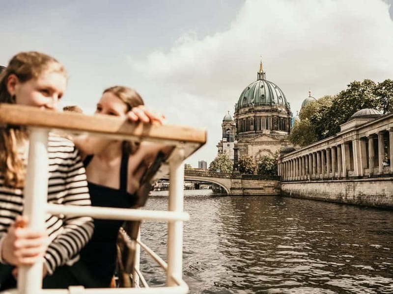 Berlin's Wild East: Nightlife & Counterculture Boat Tour - Holzmarkt, Kater Blau, and Berlin’s creative edge