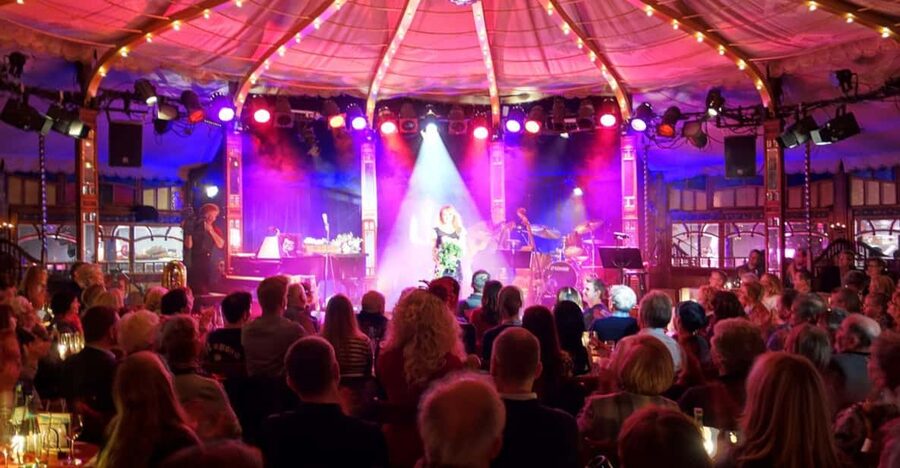 Berlin: Ticket for Bar Jeder Vernunft - Theater & Restaurant - What the €41 price really buys