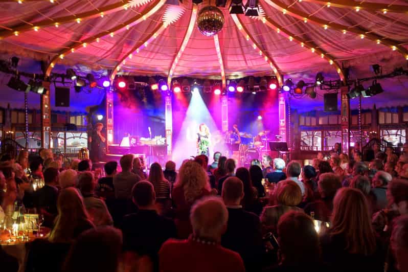 Berlin: Ticket for Bar Jeder Vernunft - Theater & Restaurant - How the evening unfolds