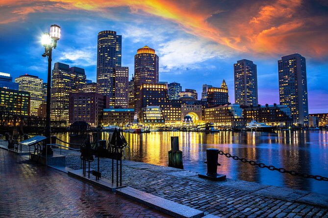Boston Haunted Pub Crawl - Union Oyster House and a dining room with a past