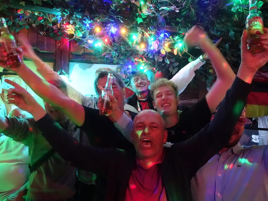 Bremen: Private pub crawl with insider-guide & free shots - Key points to know before you book