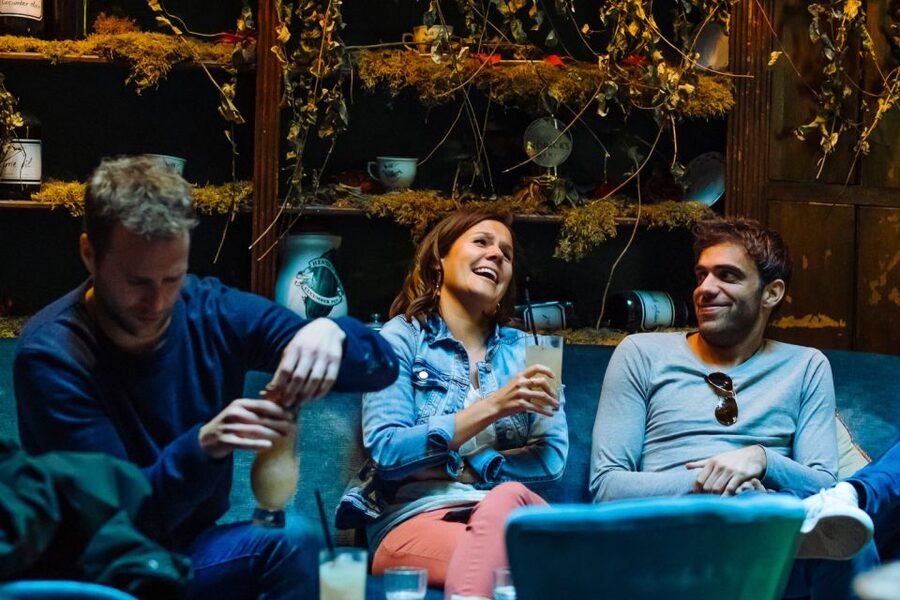 Brussels: Private Beers, Bars, and Live Music Tour by Night - Madame Moustache for music and dancing