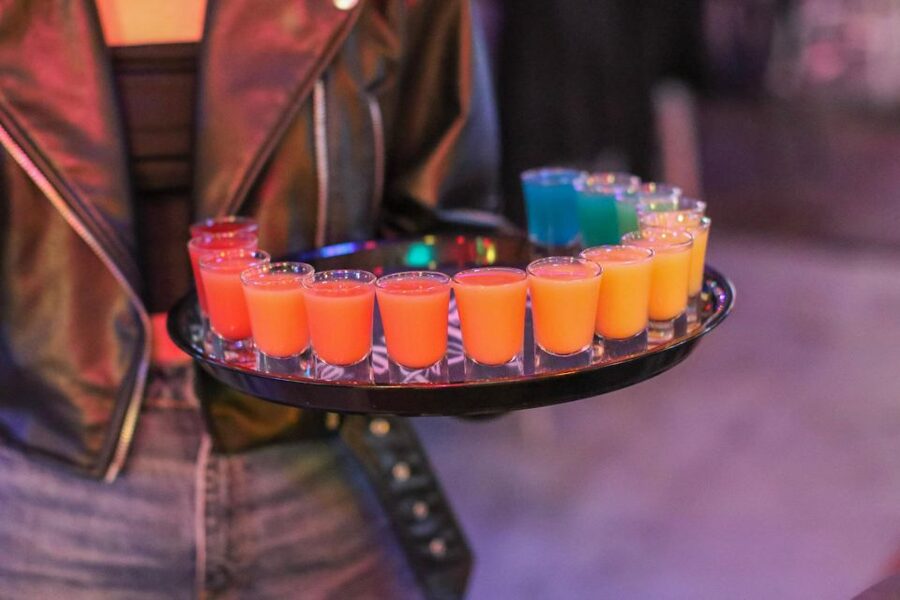Budapest: Bar Crawl Tour with Local Drinks - Drinks, shots, and the real cost