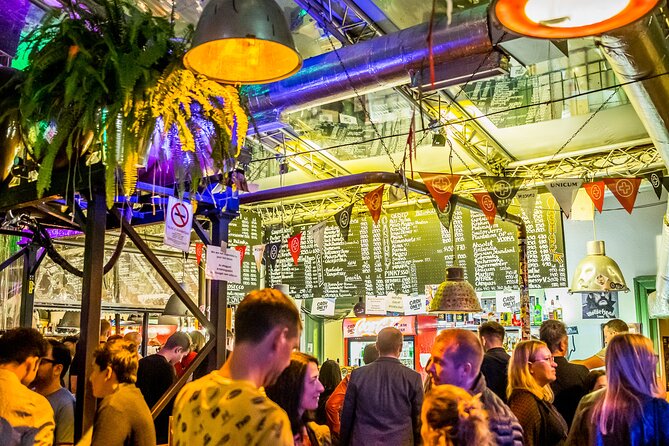 Budapest Party District Bar-Hop with 2hrs Unlimited Drinks - Three welcome shots to start the Budapest night