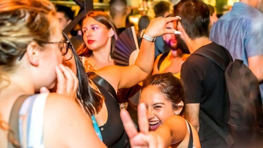 Budapest: Unmissable Bar Crawls with Shots & VIP Club Entry - Small details that make the night run better