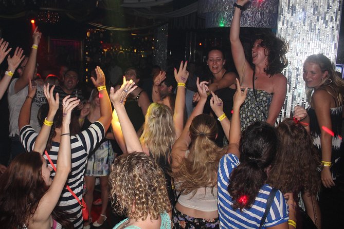 Cairns Pub & Club Tour - Starting at The Jack Hotel and Backpackers