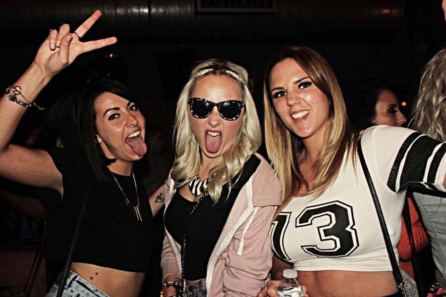 Camden Pub Crawl & Bar Tour London - Weekend routes finish with a bigger club