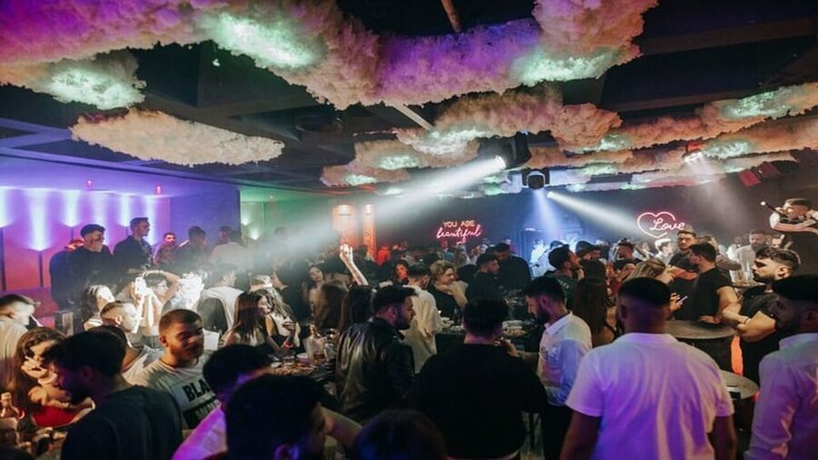 Cappadocia: Guided Bar Crawl with Hotel Pickup and Snack - Should you book the Cappadocia bar crawl?