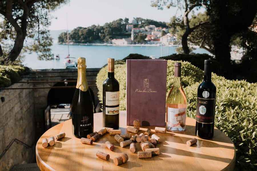 Cavtat Wine Experience: Tasting at Wine Bar Banac - The first Cavtat tasting stop