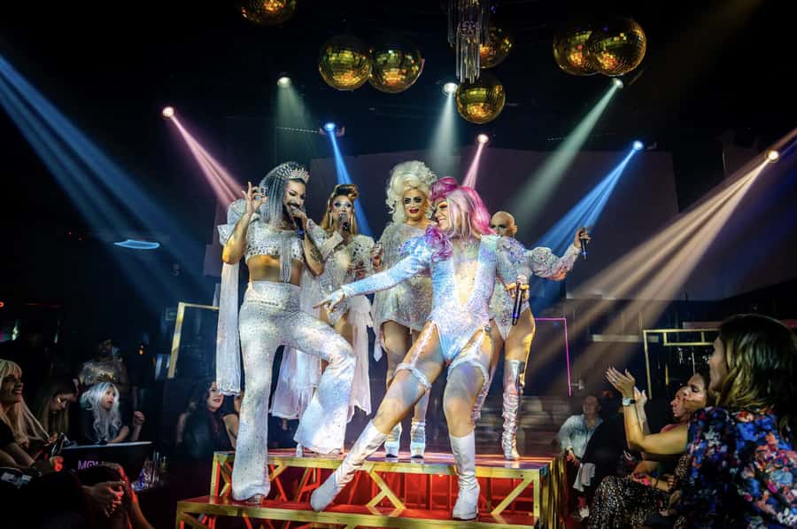 CDMX LGBT Tour: 3 Clubs + Drinks + Ride + Host - Why this night works well in Mexico City