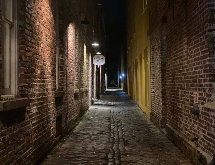 Charleston: Spirits & Spirits Haunted Pub Crawl - The stories go beyond standard ghost-tour material