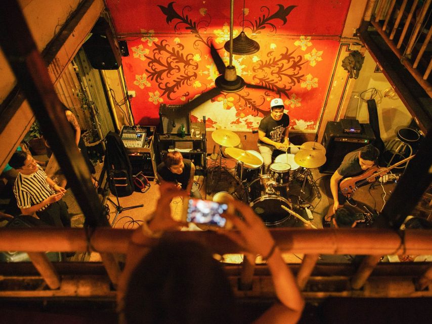 Chiang Mai: Chiang Mai Bar Hopping Guided Night Tour - What this Chiang Mai night tour really is