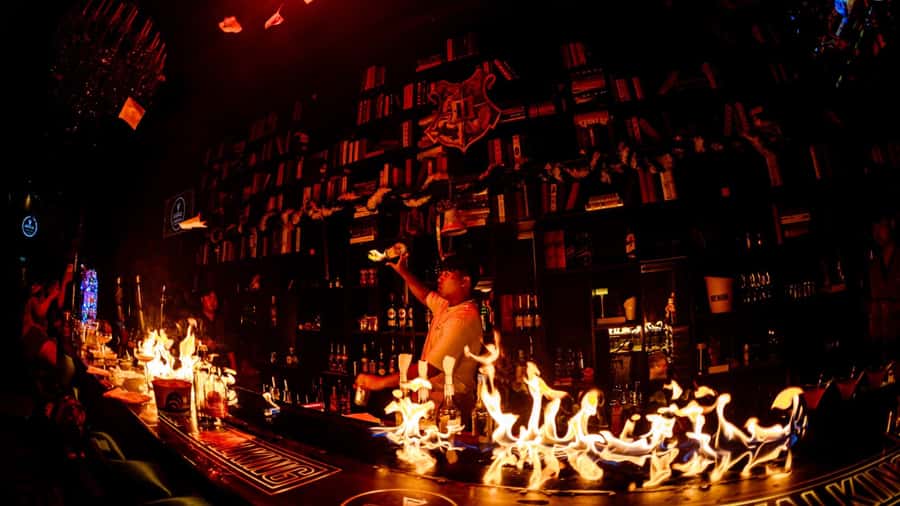 Chiang Mai Pub Crawl: 4 Venues, Beer Buffet & VIP Entry - Key points to know before you book