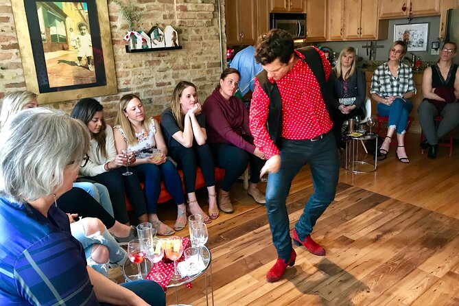 Chicago Hidden Gem: Mid-Century Cocktail Bars Walking Tour - Three bars, three different moods