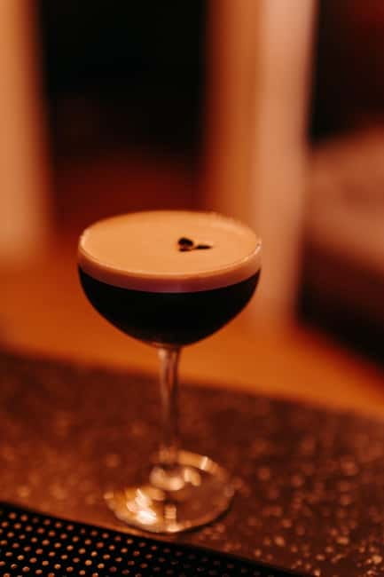 Chisinau: Cocktail Bar & Pub Crawl and Wine Bars - Key points at a glance