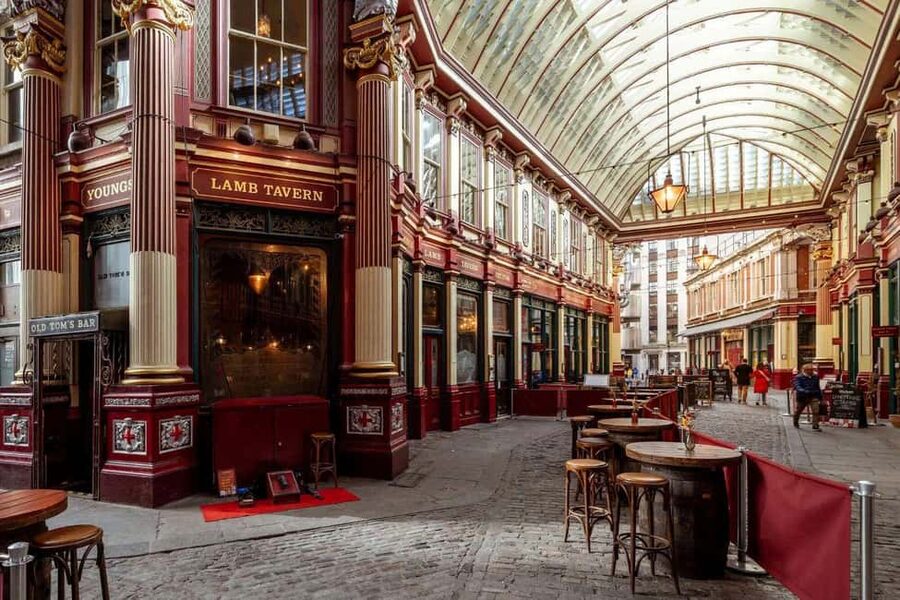 City of London Historic Pub Tour with Beers and Bar Snacks - Starting at Cannon Street in the heart of the City