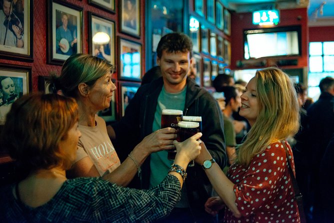 Classic Irish Pubs Private Tour of Dublin: Live Music, Beer and Nightlife - Wood Quay and the old Viking site