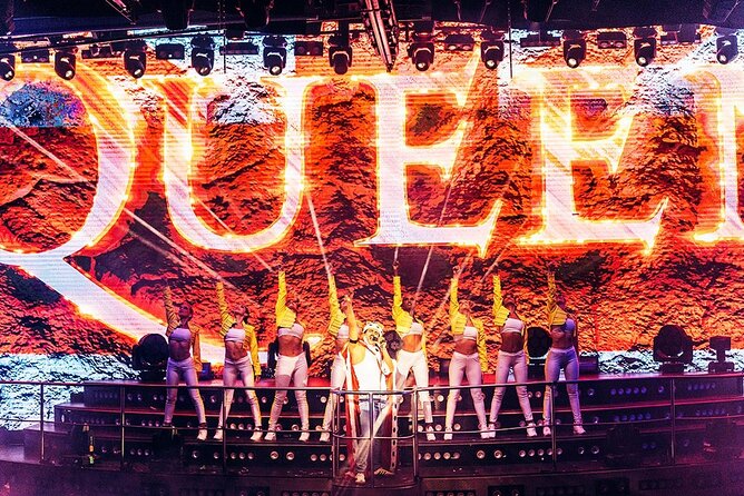 Coco Bongo Cancun Nightclub Entrance Ticket - The real problem: crowding and limited room