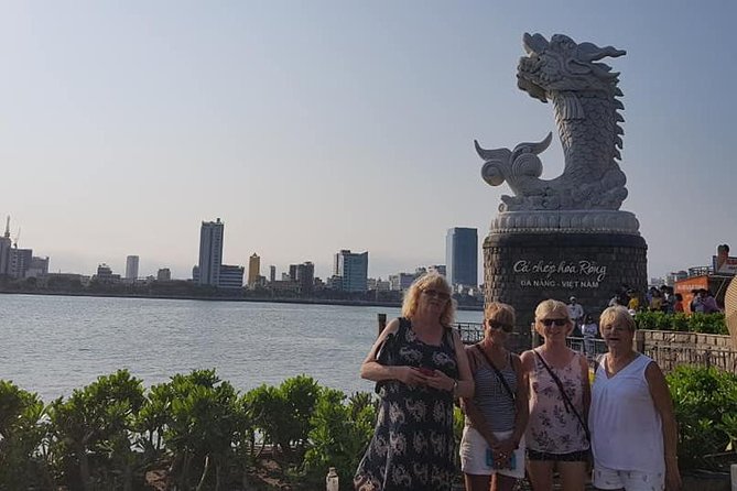 DA NANG NIGHTLIFE Tour with MARBLE MOUNTAIN & LADY BUDDHA STATUE, DRAGON BRIDGE - Dinner gives the evening a local pause