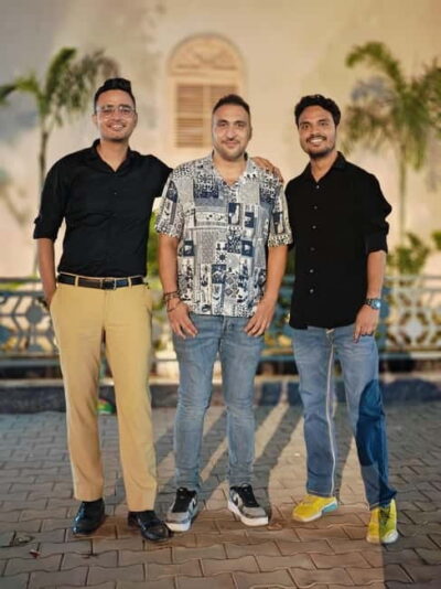 Delhi : Nightlife Tour with private car, guide & driver