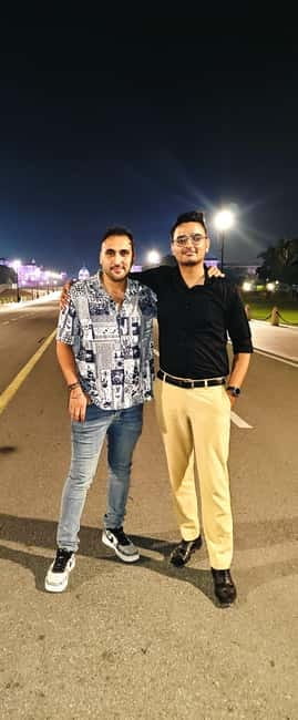 Delhi : Nightlife Tour with private car, guide & driver - Who should book this Delhi night tour?