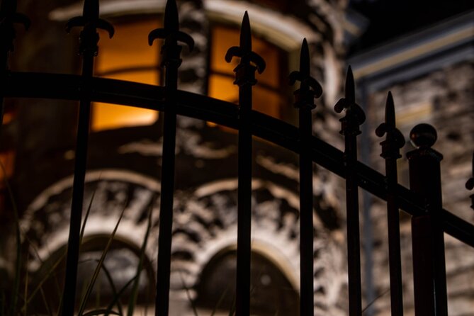 Denver Spirits & Spirits Haunted Pub Crawl - City O’ City brings food and drink into the mix