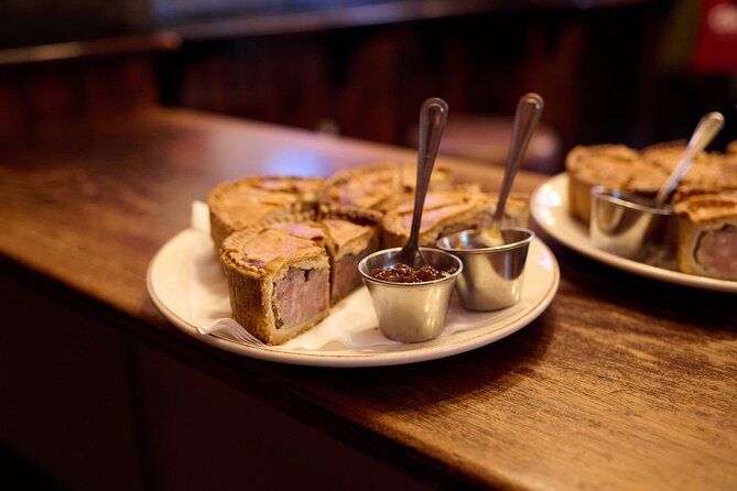 Devour London Historical Pub Tour:Traditional British Food & Ales - The Old Bell Tavern near Covent Garden