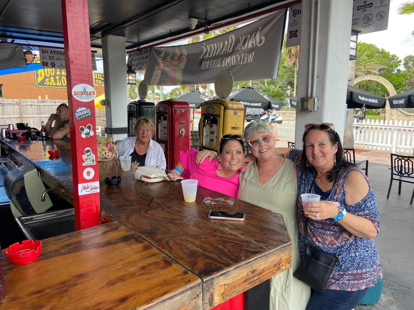 Dive Bar Bus Crawl - Booking and cancellation details to keep in mind