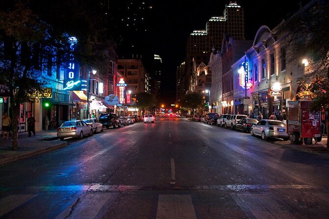 Downtown Austin Live Music Pub Crawl - Choosing the right night and group
