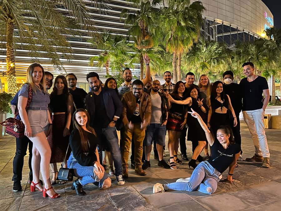 Dubai: Pub Crawl Nightlife Tour - The 8:00 PM meeting point at 44 Rooftop