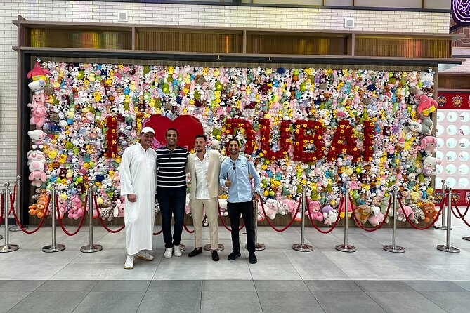 Dubai Secret Food Tours with Access to Burj Khalifa bar - Chinatown, the fountain, and the aquarium