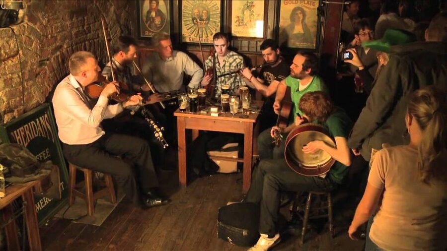 Dublin: Guided Irish Musical Pub Tour - Meeting beside Molly Malone