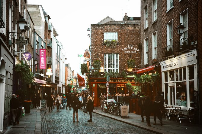 Dublin Private Custom Tour, Off-The-Beaten-Path in Temple Bar with a Local - A private walk through Dublin’s most famous quarter